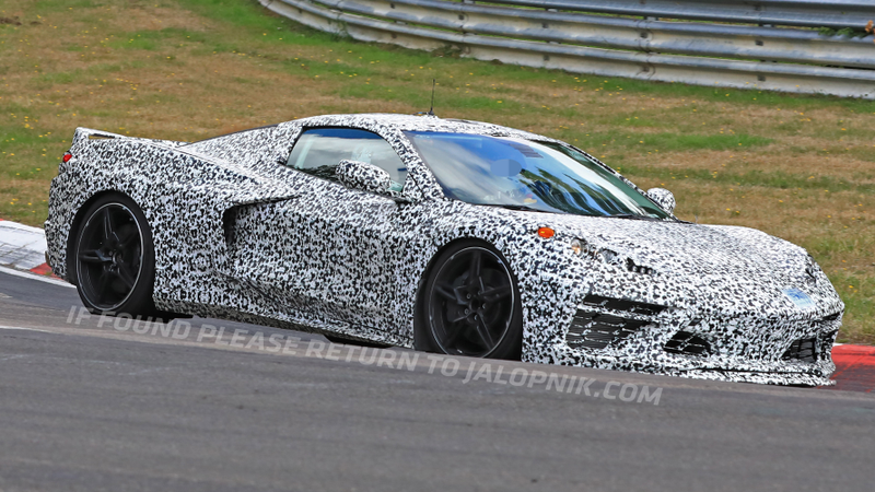 Illustration for article titled Here's The Mid-Engine 2020 Chevrolet Corvette Storming The NĂĽrburgring
